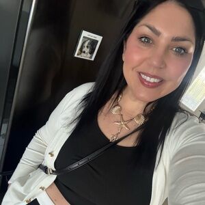 Meet your Posher, Andrea